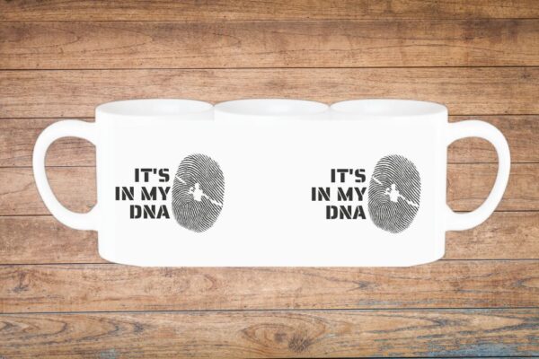 it's in my dna canoe personalizirana šalica s porukom (kopiraj)