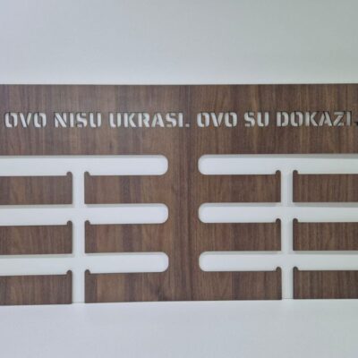 Držač nosač stalak za medalje